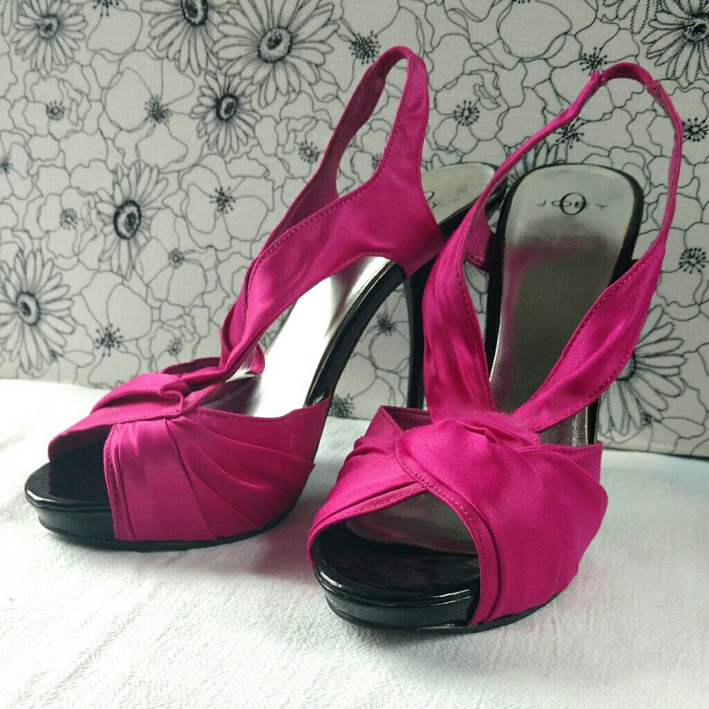 *Never Worn* Joey Fuschia Open Toe Heels